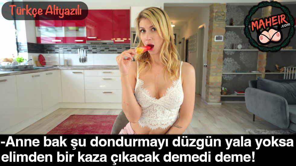 Karşısında Yarak Yalar Gibi Dondurma Yalan Annesine Gerekeni Yaptı